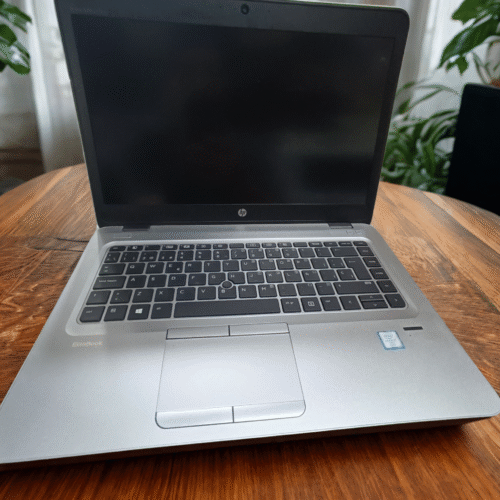 HP EliteBook 840 G3 - Core i7 6ème génération - RAM 8 - DISC DUR 256 - 14'' FHD