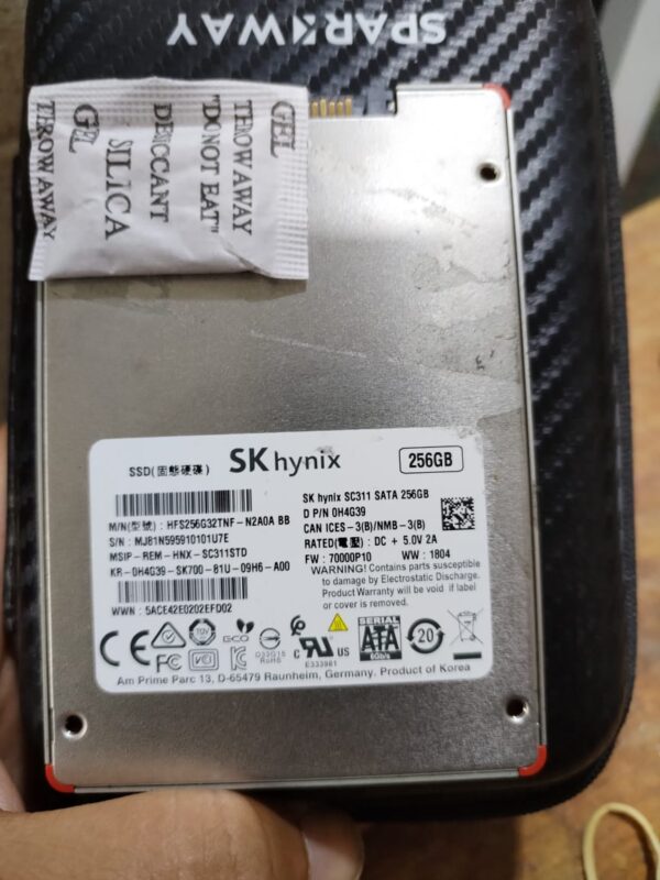 WhatsApp Image 2025-05-22 à 23.45.58_90ea0431 SKhynix Ssd 256G