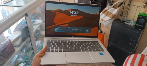 ORDINATEUR DE PORTABLE HP Probook 440 G8 I5 11Th